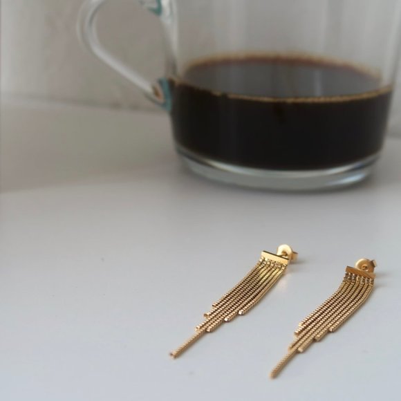 NEW 18K Gold Plated Tassel Chain Drop Earrings - Picture 2 of 6